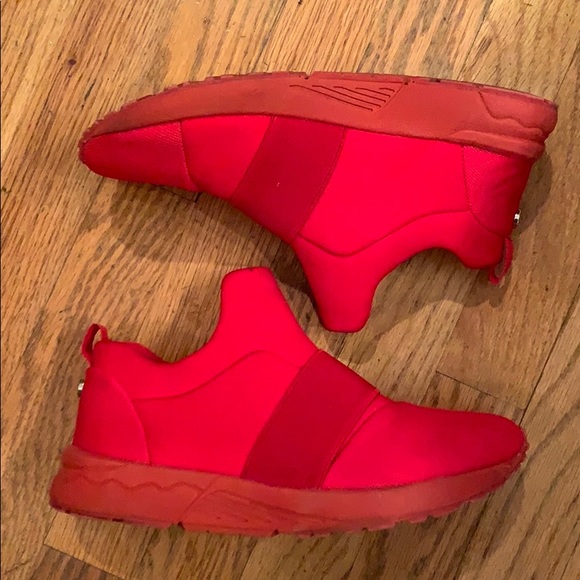 steve madden red tennis shoes